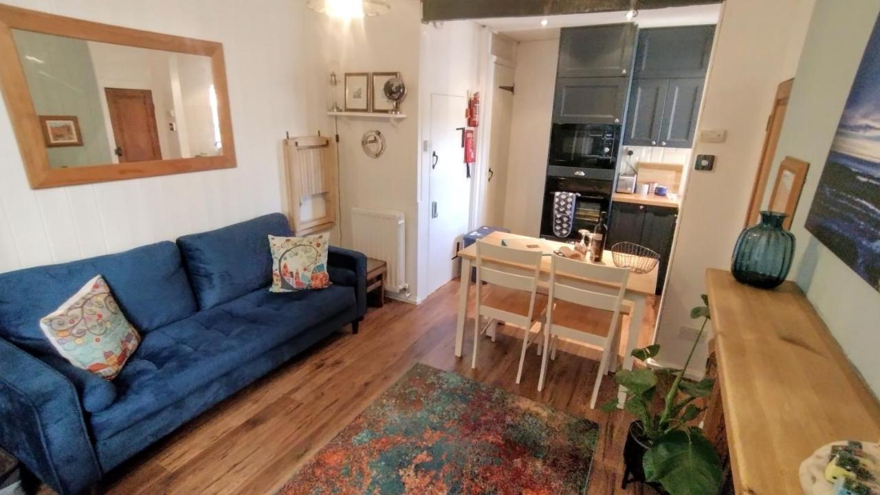 Darnholm Cottage Robin Hood's Bay Extérieur photo