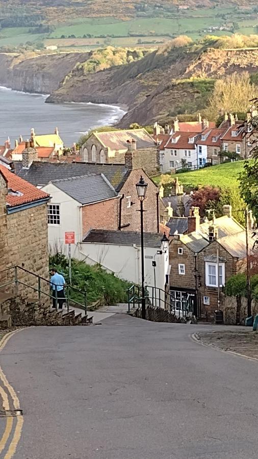 Darnholm Cottage Robin Hood's Bay Extérieur photo