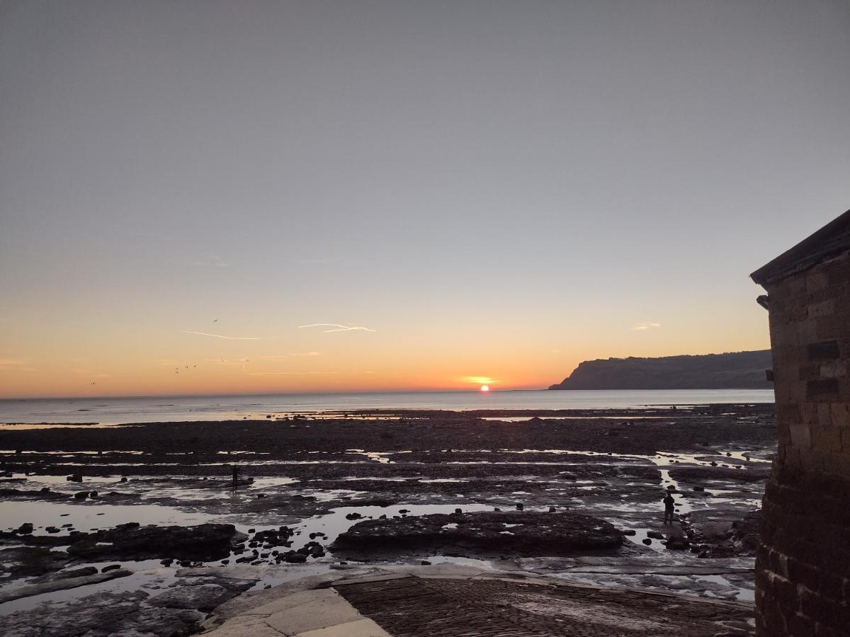 Darnholm Cottage Robin Hood's Bay Extérieur photo